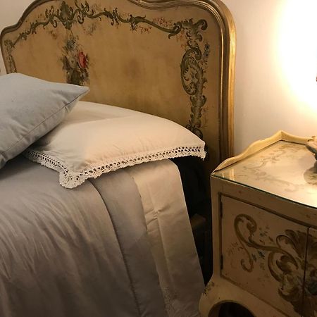 La casa del melograno Appartamento Alba  Esterno foto