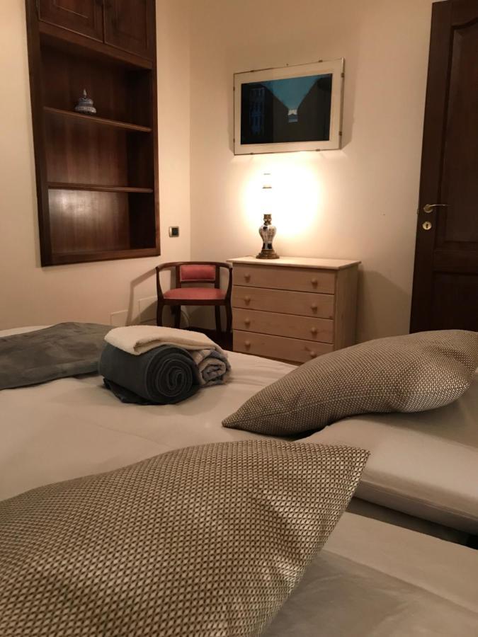 La casa del melograno Appartamento Alba  Esterno foto
