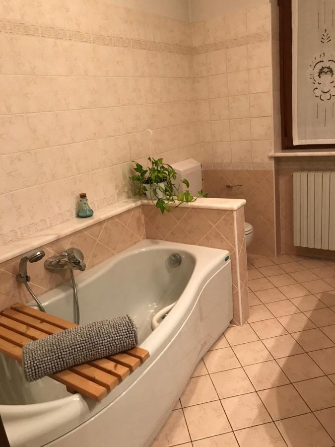 La casa del melograno Appartamento Alba  Esterno foto